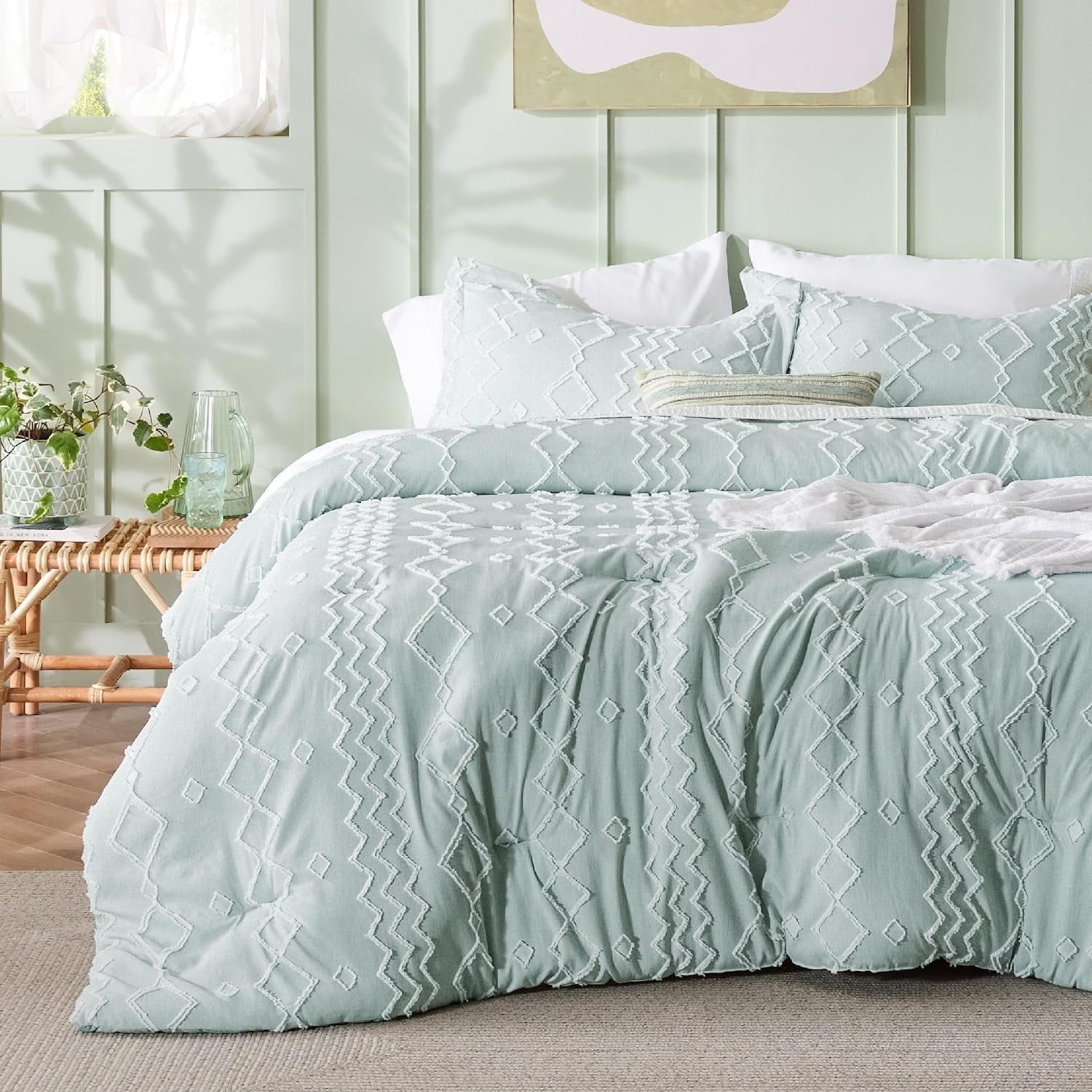 Cozy Comfort Boho Tufted Comforter Set Queen - Sage Green Cationic Dyeing Bedding Comforter Set, 3 Pieces Farmhouse Shabby Chic Embroidery Bed Set, Geometric Pattern Comforter for All Seasons