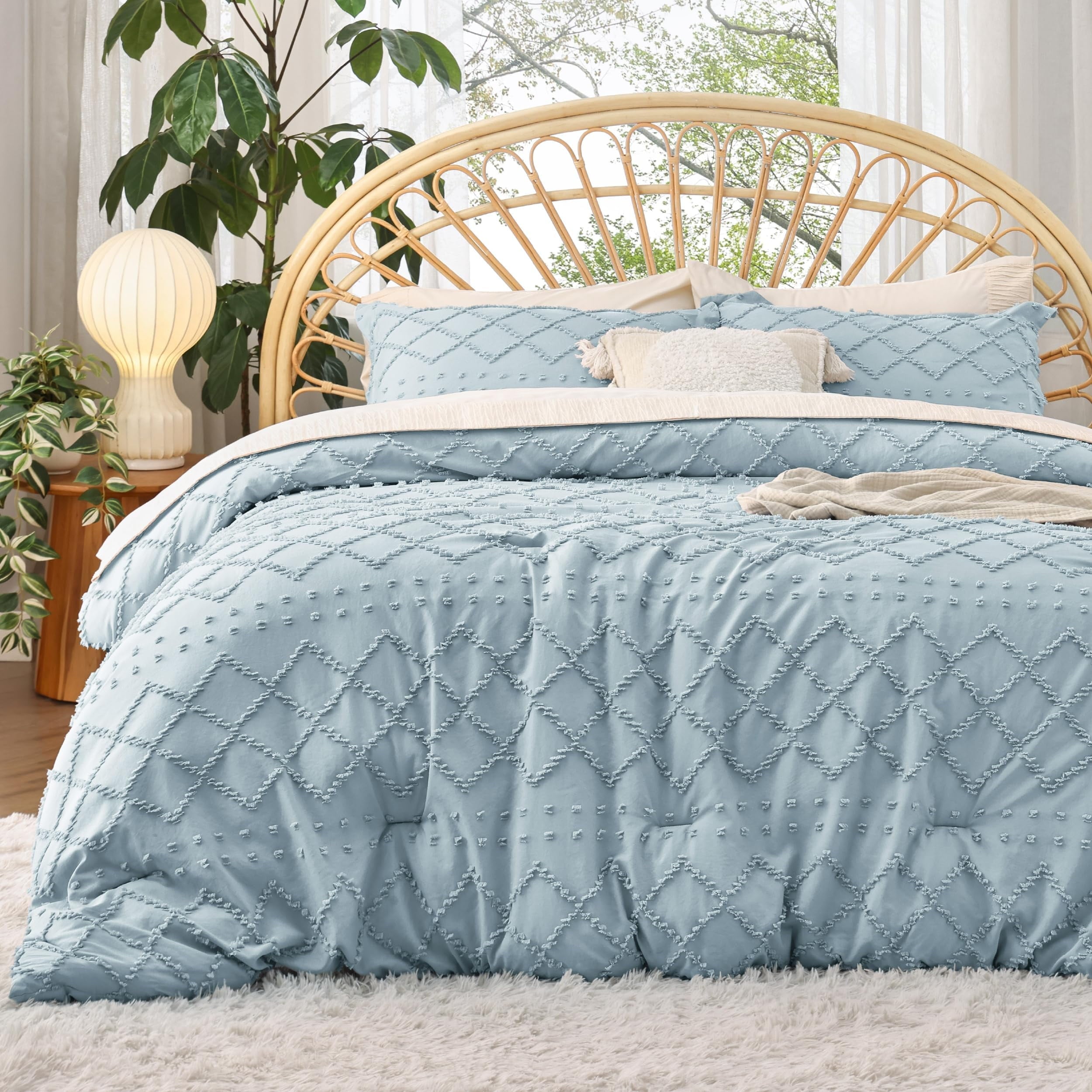 U by Bedsure Comforter Set, Boho Tufted Shabby Chic Bedding Comforter Set, 2 Pieces Vintage Farmhouse Bed Set for All Seasons, Soft Bedding Set with 1 Pillow Sham,Twin,Winter Sky