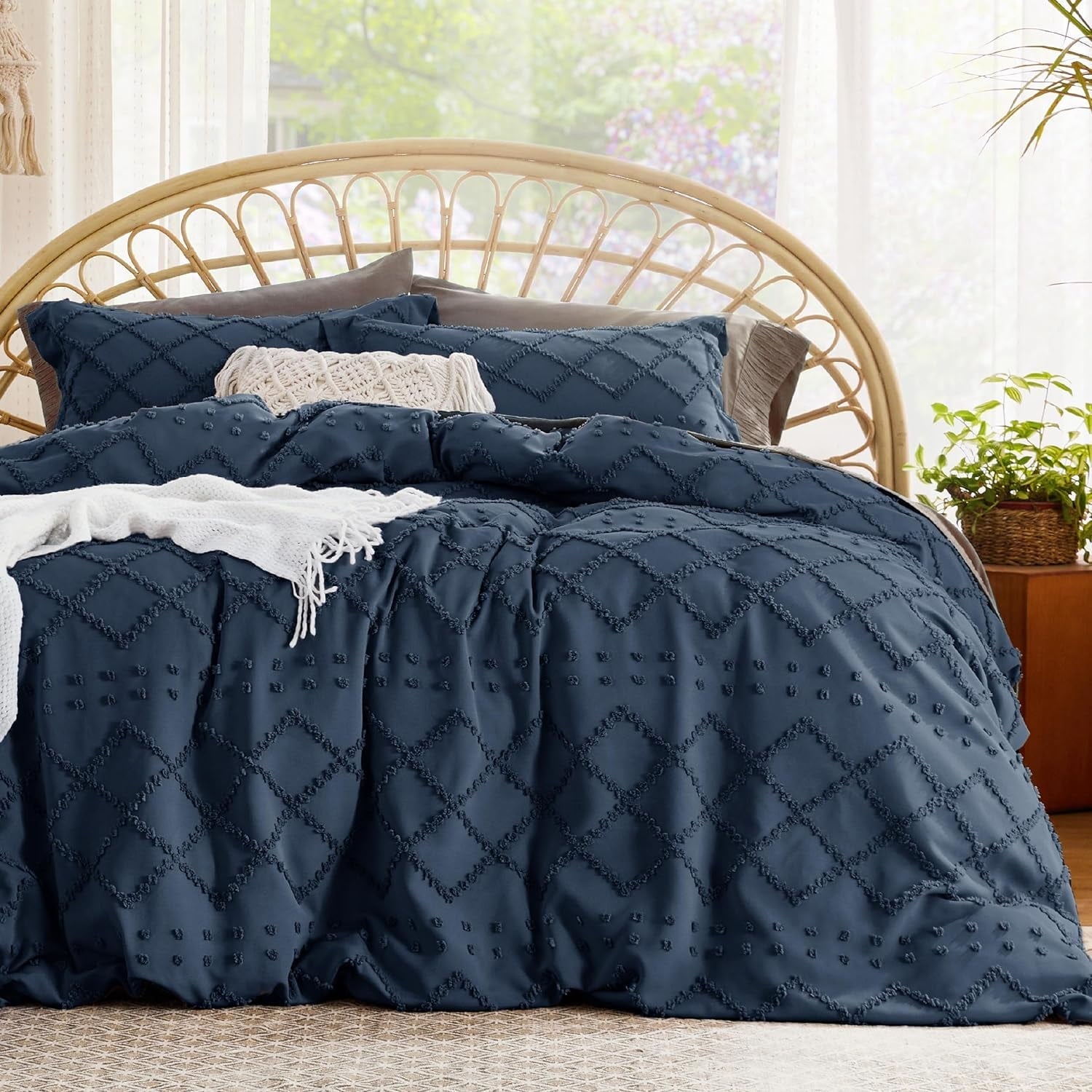 Cozy Comfort Duvet Cover Queen Duvet Cover Set, Boho Bedding for All Seasons, 3 Pieces Embroidery Shabby Chic Home Bedding,Navy
