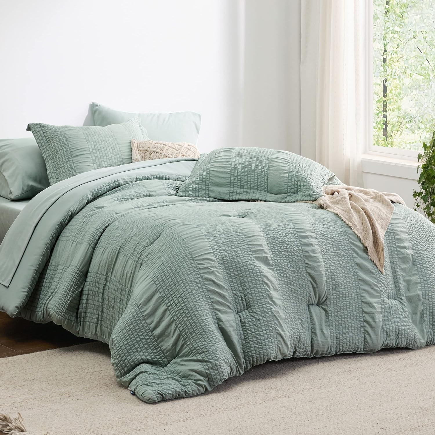 Cozy Comfort Bed in a Bag - King Size Comforter Set 7 Pieces Stripes Seersucker Bedding Set, Soft Lightweight Down Alternative Comforter, King Bed Set (Sage Sage Green, King)