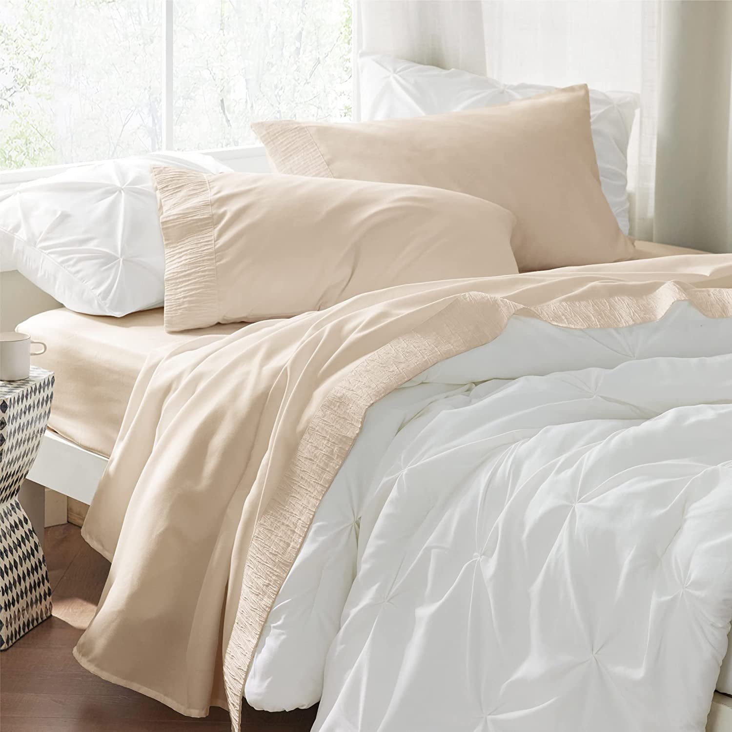 U by Bedsure 4 Pieces Hotel Luxury Beige Sheets Fulasy Care Polyester Microfiber material Cooling Bed Sheet Set