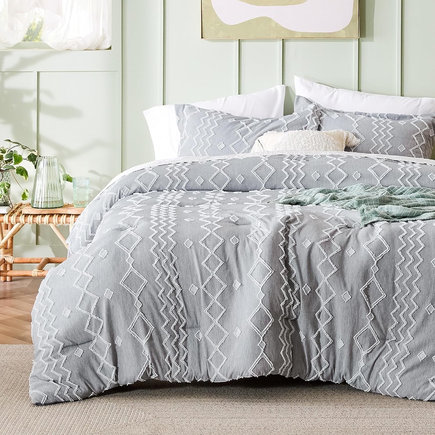 Cozy Comfort Boho Tufted Comforter Set King - Dark Grey Cationic Dyeing Bedding Comforter Set, 3 Pieces Farmhouse Shabby Chic Embroidery Bed Set, Geometric Pattern Comforter for All Seasons