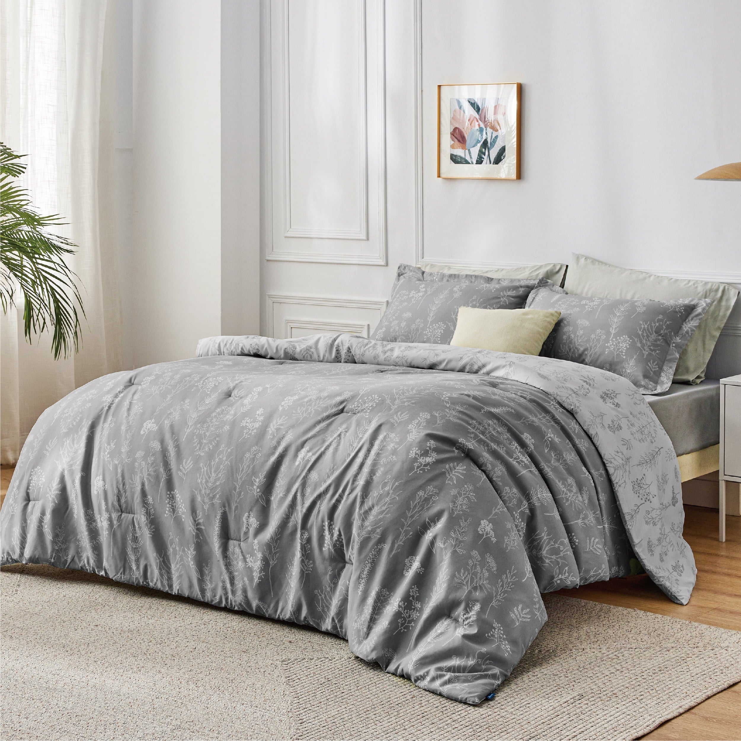 U by Bedsure 3 Pieces Grey King Size Comforter Sets, Cute Flowers Botanical Lightweight Soft Bedding Set with 2 Pillow Shams