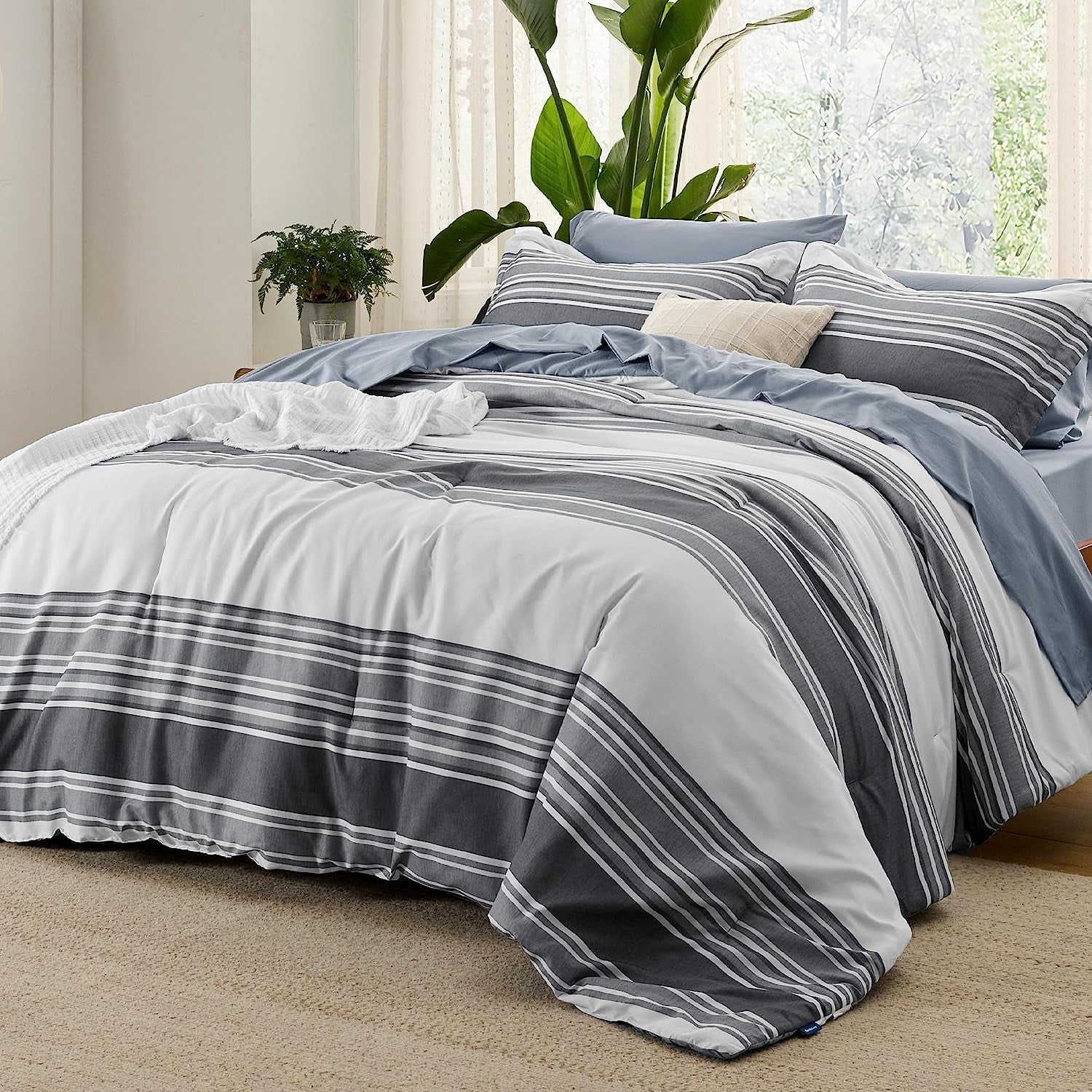 Cozy Comfort Bed in a Bag Queen 7 Pieces - Striped Beddding Sets, Queen Comforter Sets with Comforter, Fitted Sheet, Flat Sheet, Pillowcase & Shams