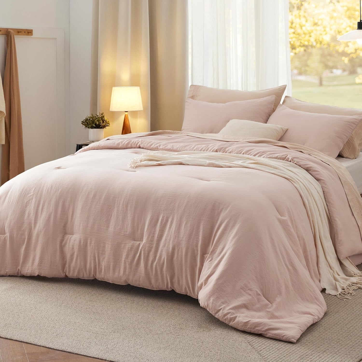 U by Bedsure 3 Pieces Queen Comforter Bedding Set Pink Comforter Set for All Seasons 1 Lightweight Prewashed Comforter and 2 Pillowcases Queen Rose Dust