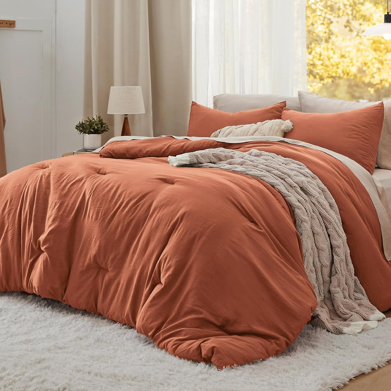 U by Bedsure 3 Pieces King Comforter Bedding Set Red Comforter Set for All Seasons 1 Lightweight Prewashed Comforter and 2 Pillowcases King Spice Route