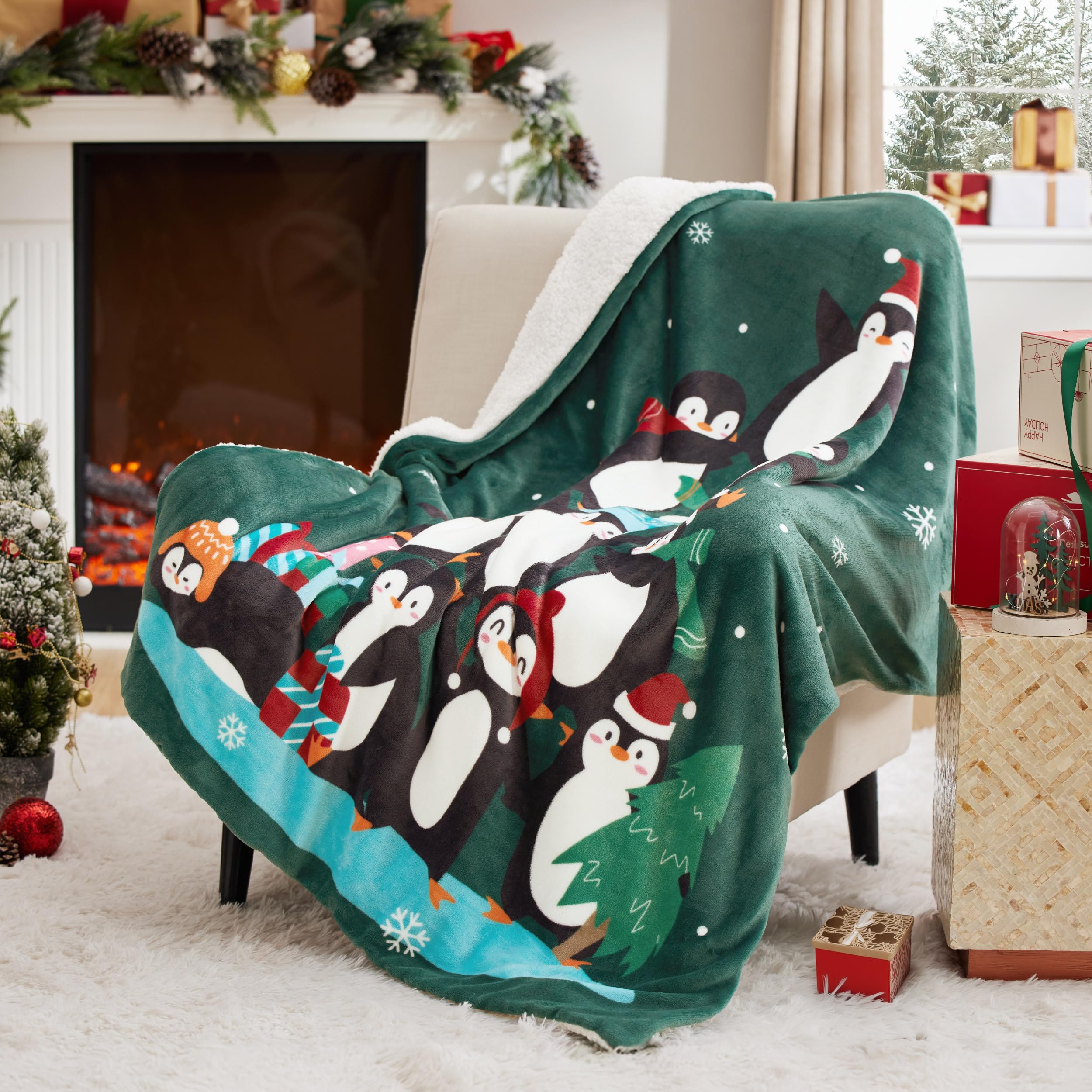 Bedsure Christmas Throw Blanket - Soft and Warm Sherpa Christmas Penguin Throw Blankets for Couch Sofa Bed Winter Blanket for Christmas Decoration Gift Blanket 50x60