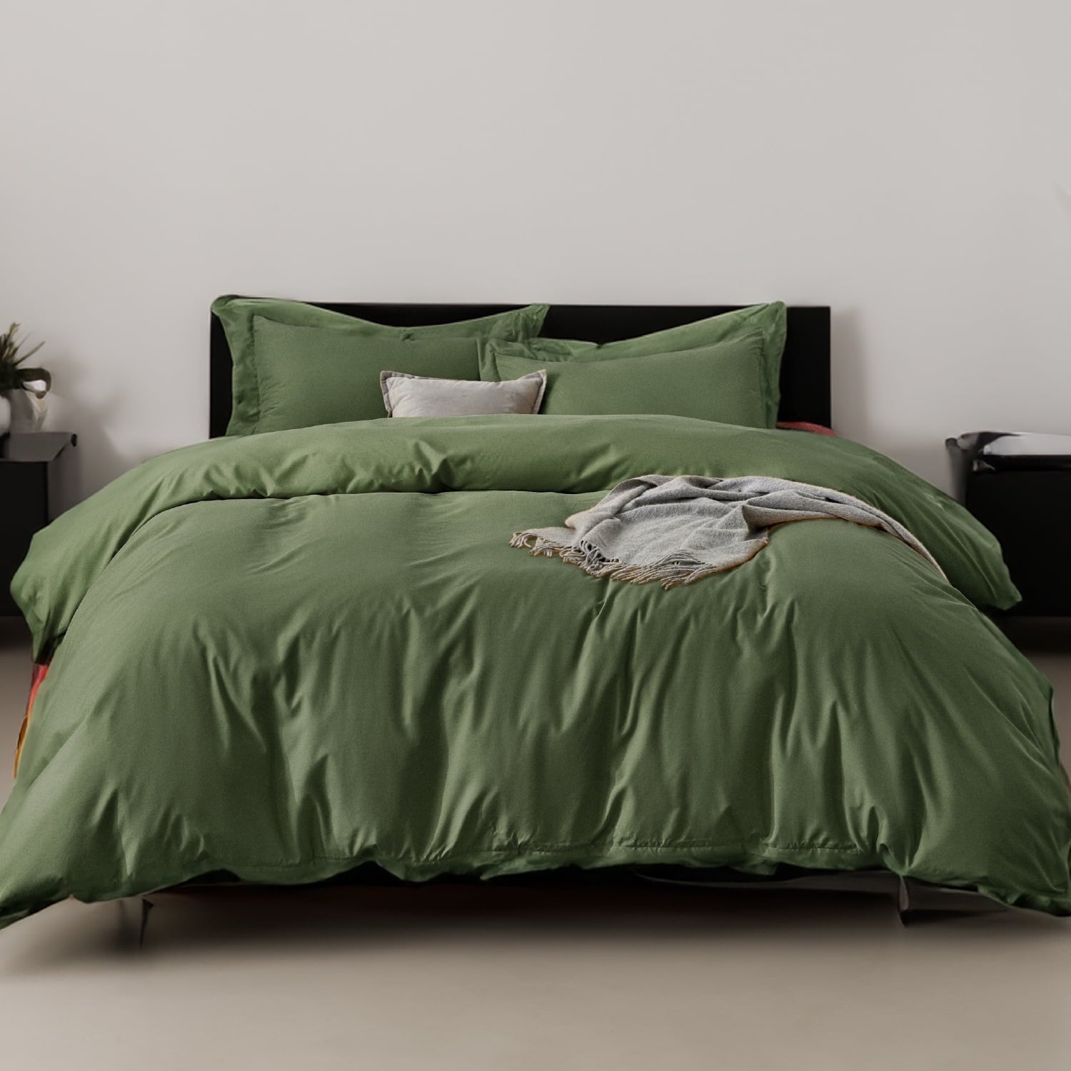 Bedsure Queen Olive Green polyester microfiber material Duvet Covers 3 Pieces , 1 Duvet Cover 90x90 and 2 Pillow Shams