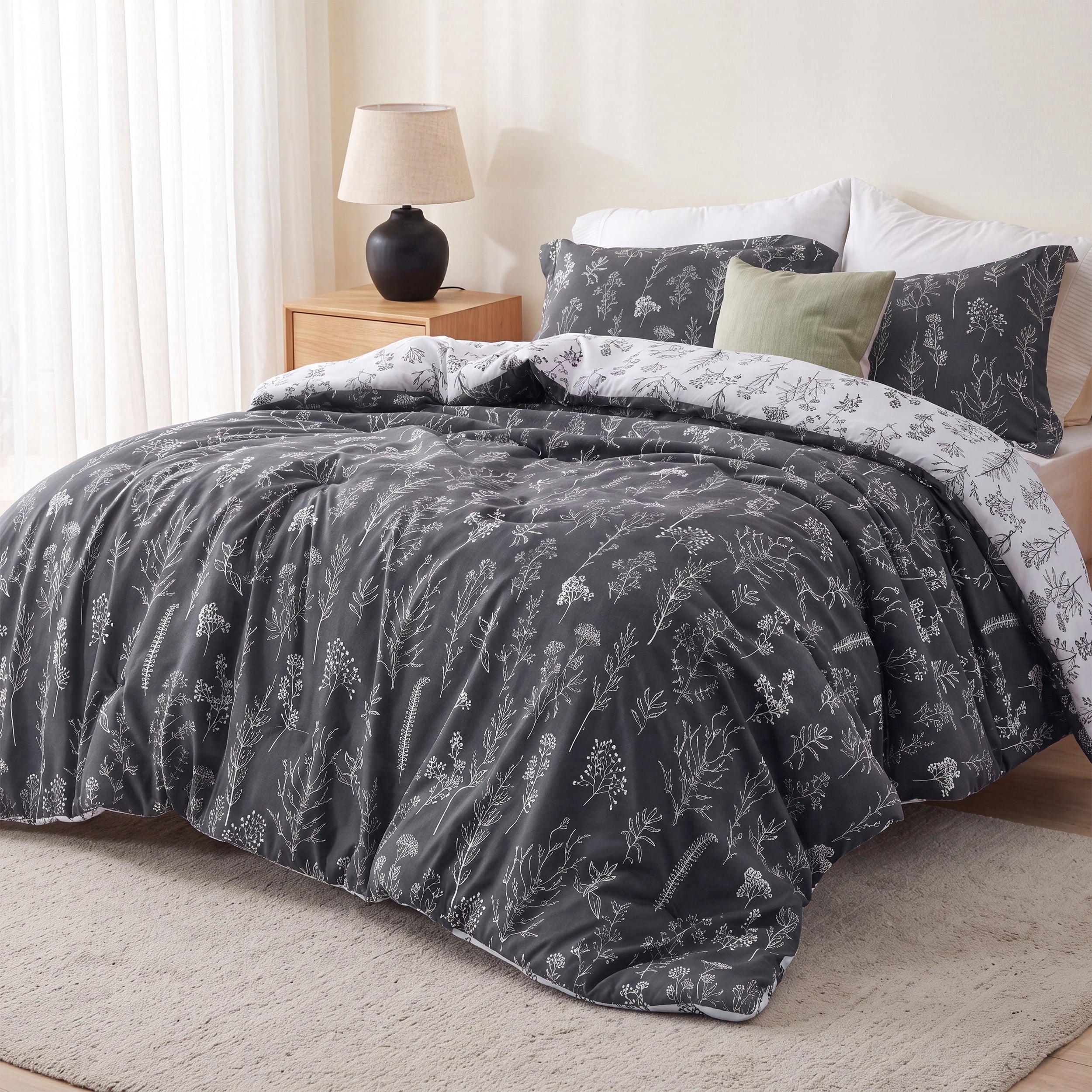 U by Bedsure 2 Pieces Dark Grey Floral Comforter Sets, 1 Botanical Flowers Reversible Comforter and 1 Pillow Shams, Twin Size New