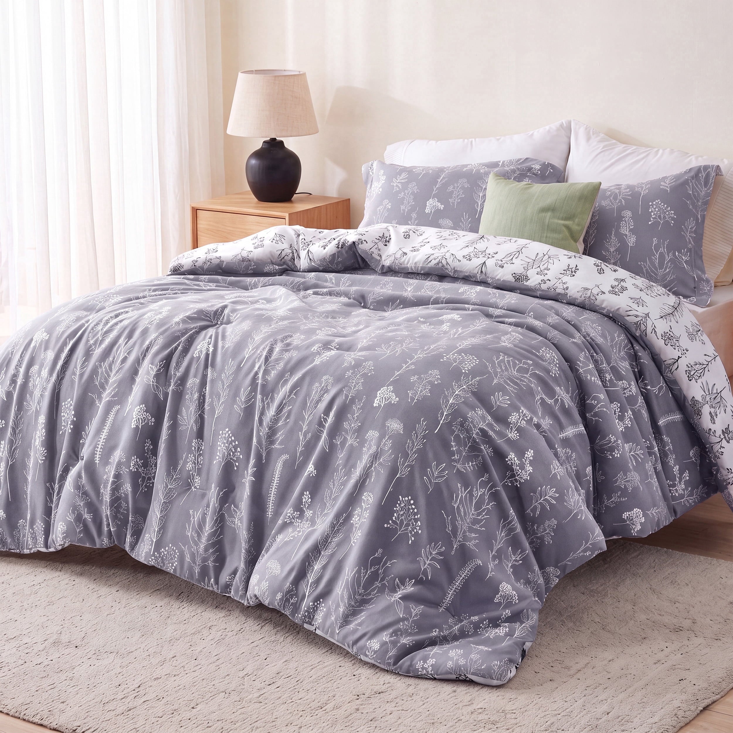 U by Bedsure 3 Pieces Purple Floral Comforter Sets, Mother's Day Gift,1 Soft Reversible Botanical Flowers Comforter and 2 Pillow Shams, Full Size New