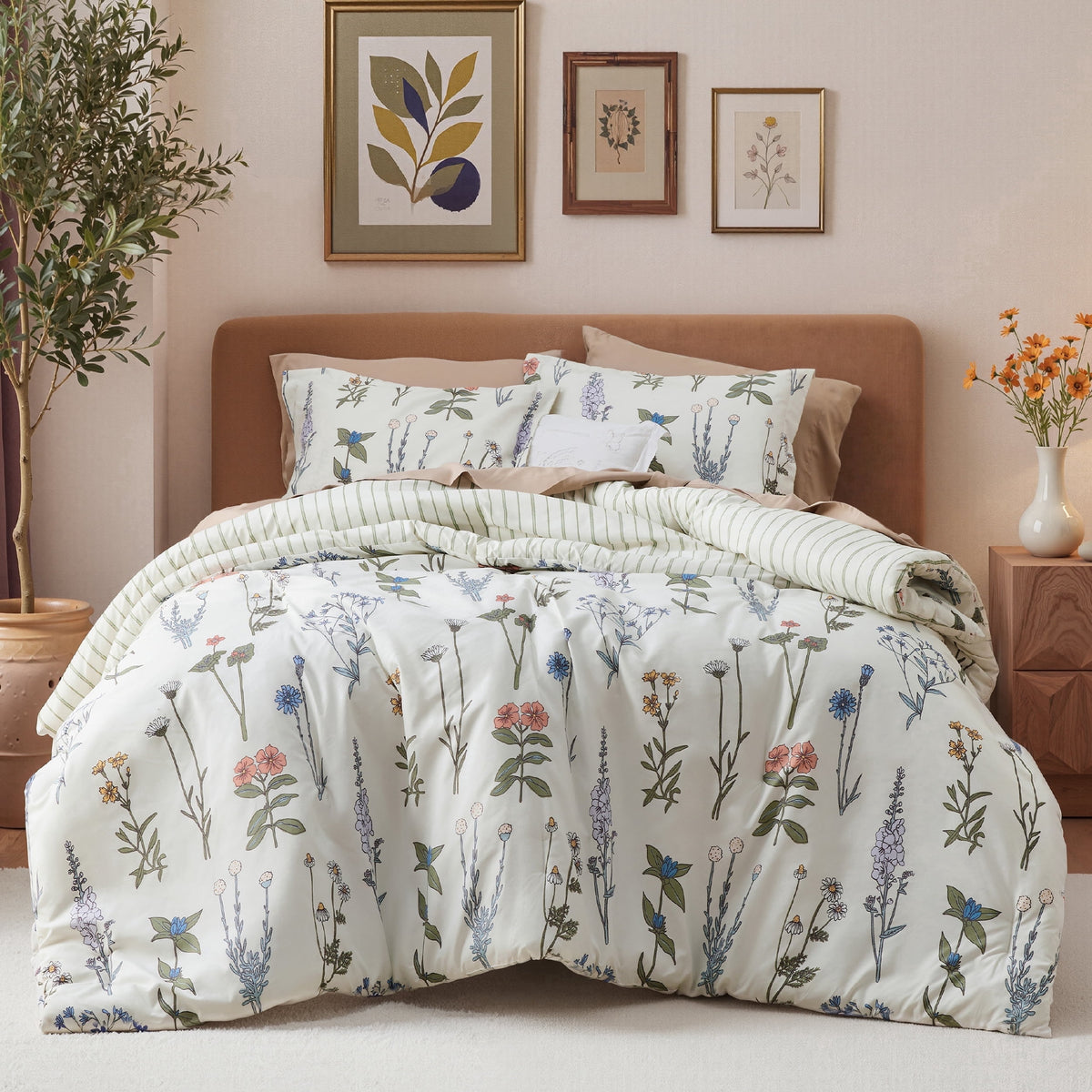 U by Bedsure 3 Pieces White Floral Comforter Sets, 1 Botanical Flowers Reversible Comforter and 2 Pillow Shams, Queen Size New
