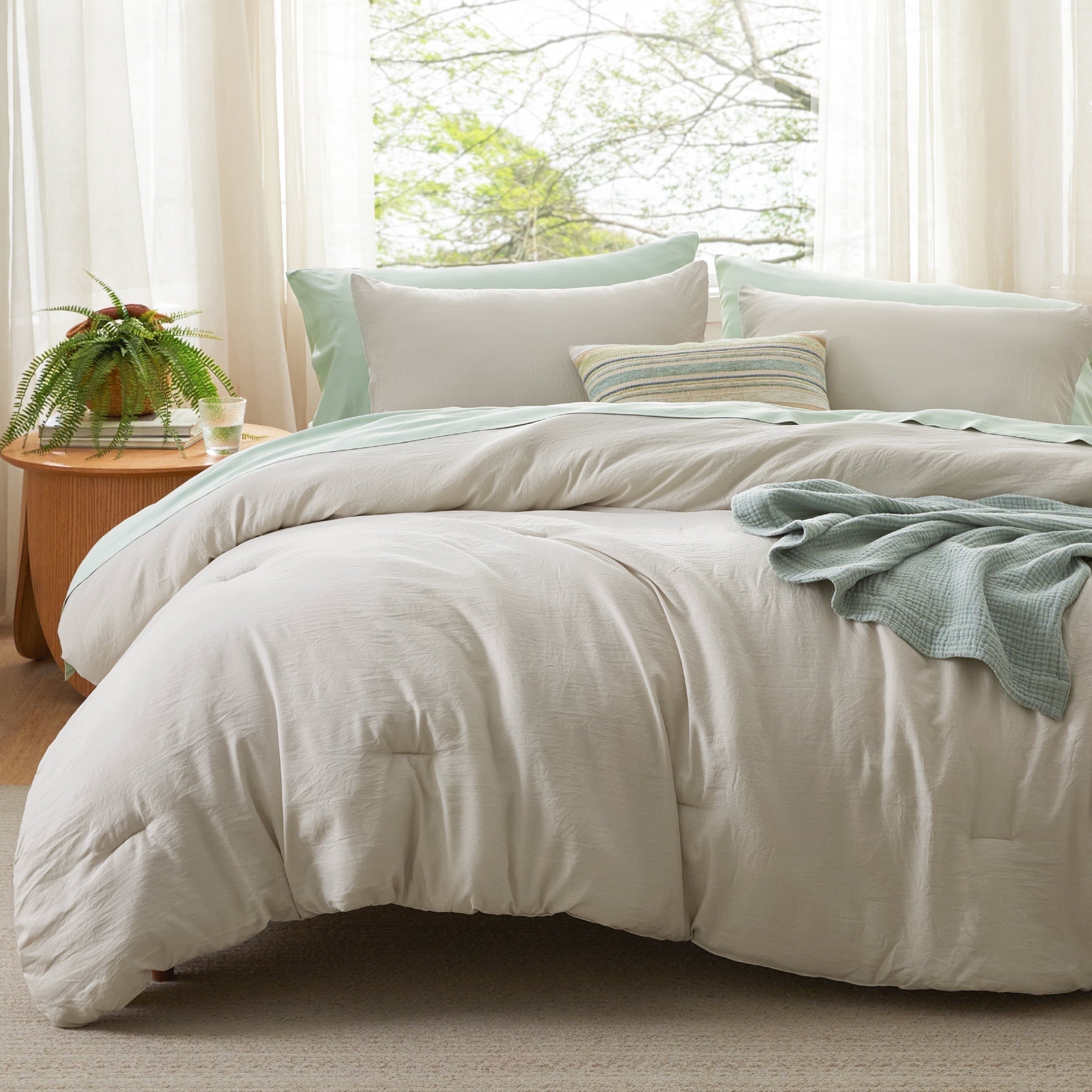 U by Bedsure 2 Pieces Twin Comforter Bedding Set, Beige Comforter Set for All Seasons, 1 Lightweight Prewashed Comforter and 1 Pillowcases, Twin, Beige