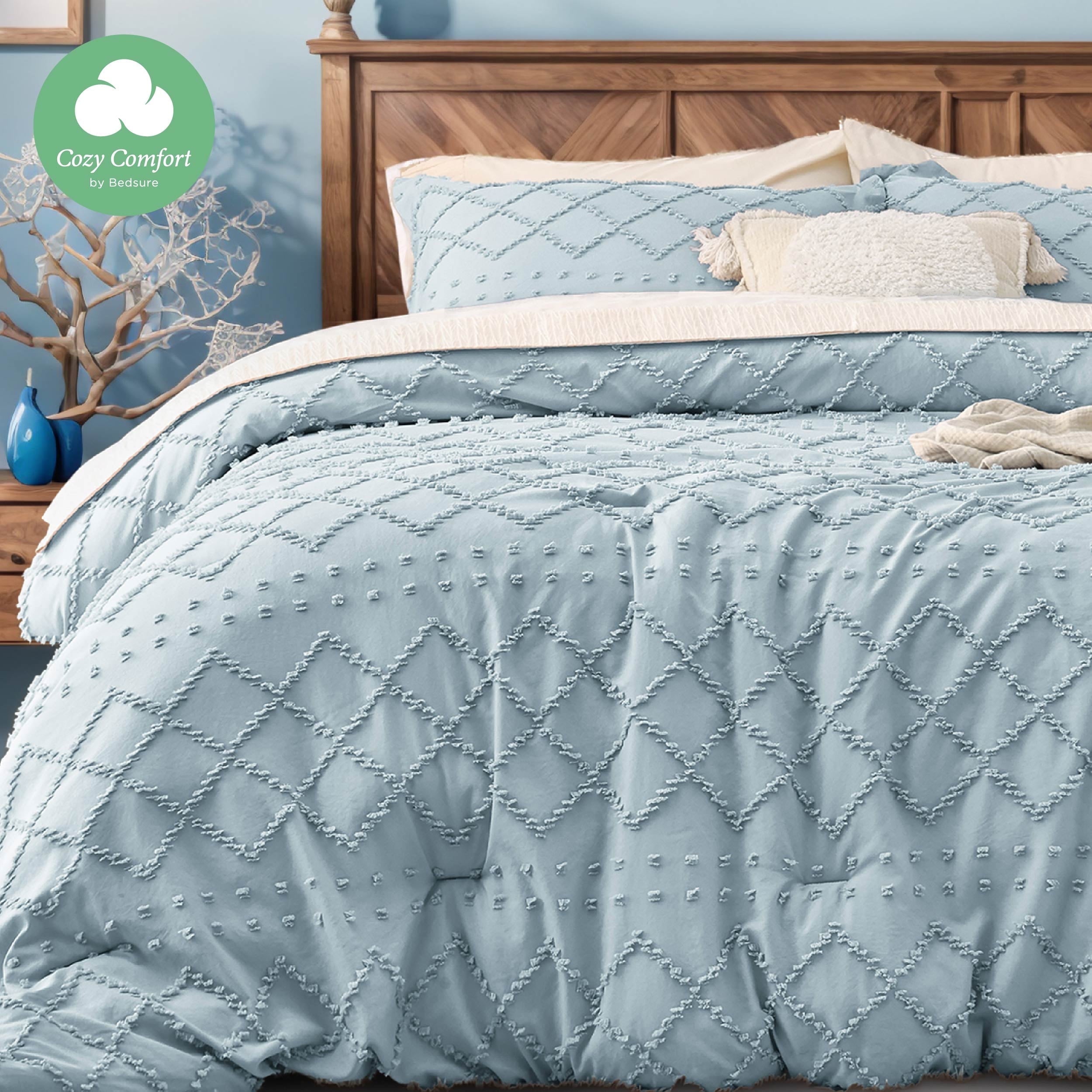 U by Bedsure Comforter Set, Boho Tufted Shabby Chic Bedding Comforter Set, 3 Pieces Vintage Farmhouse Bed Set for All Seasons, Soft Bedding Set with 2 Pillow Shams,King,Winter Sky