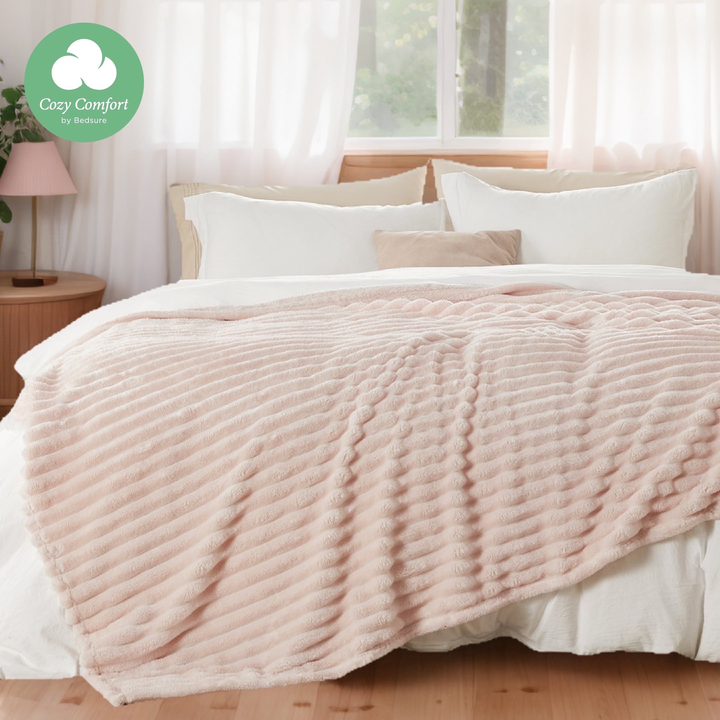 U by Bedsure Crystal Pink Fleece Throw Blanket for Couch - Super Soft Cozy Blankets for Women, Girls, 50x60 inches