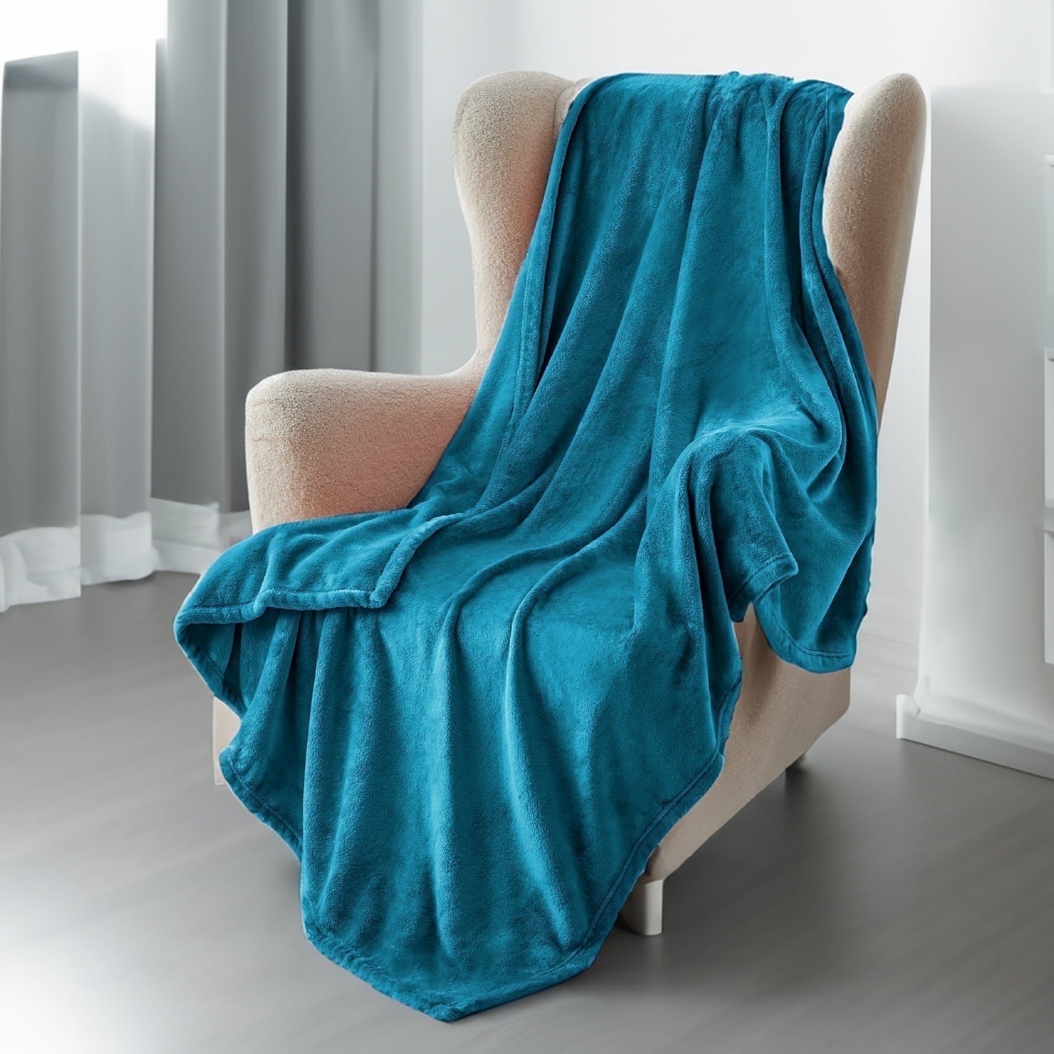 U by Bedsure Fleece Blanket Queen Blanket Teal, 260GSM Soft Lightweight Plush Fuzzy Cozy, 89X89 inches