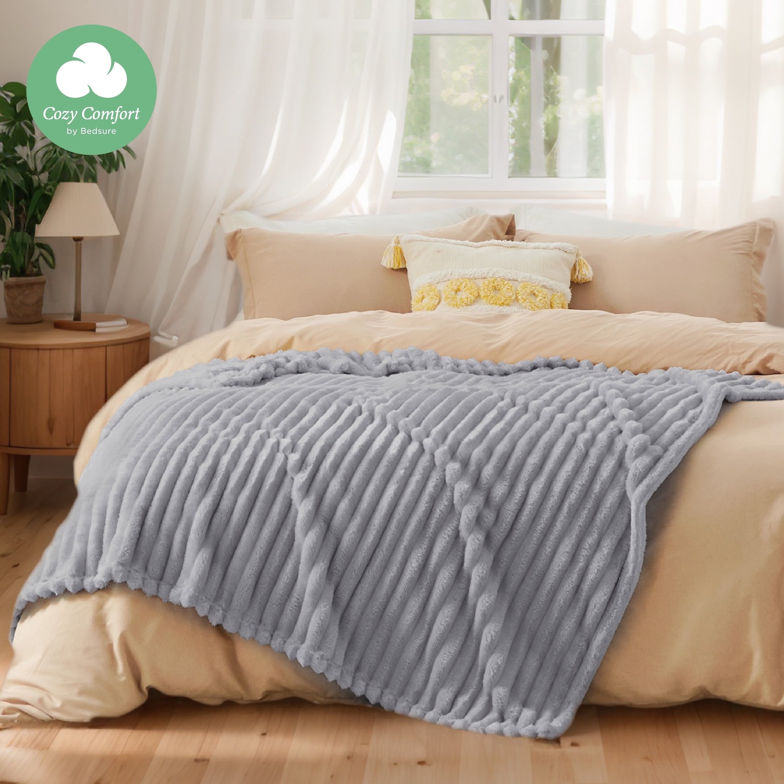 U by Bedsure Harbor Mist Fleece Twin Blanket for Couch - Super Soft Cozy Blankets for Women, Girls, 60x80 inches