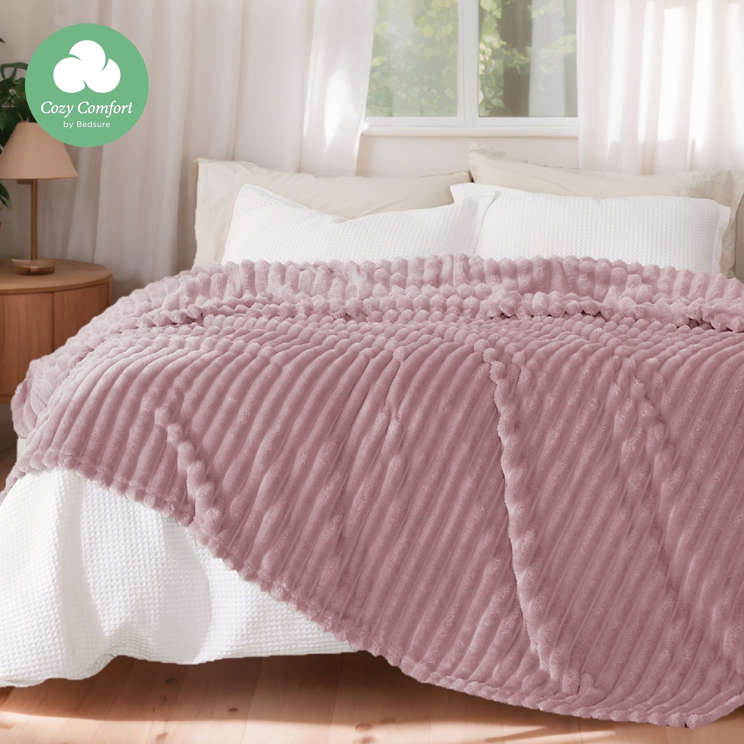 U by Bedsure Pale Mauve Fleece Throw Blanket for Couch - Super Soft Cozy Blankets for Women, Girls, 50x60 inches