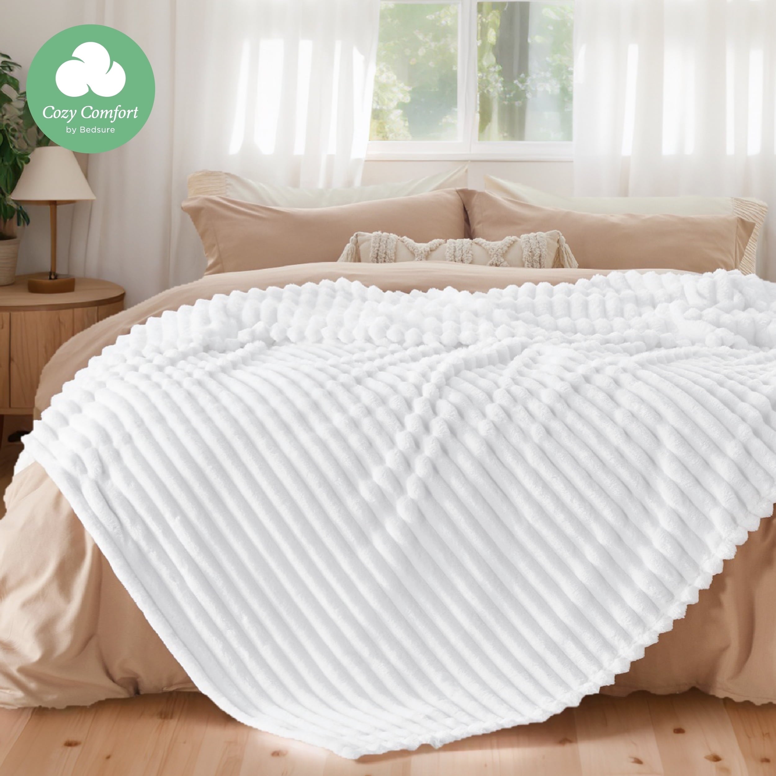 U by Bedsure Pure White Fleece Queen Blanket for Couch - Super Soft Cozy Blankets for Women, Girls, 90x90 inches