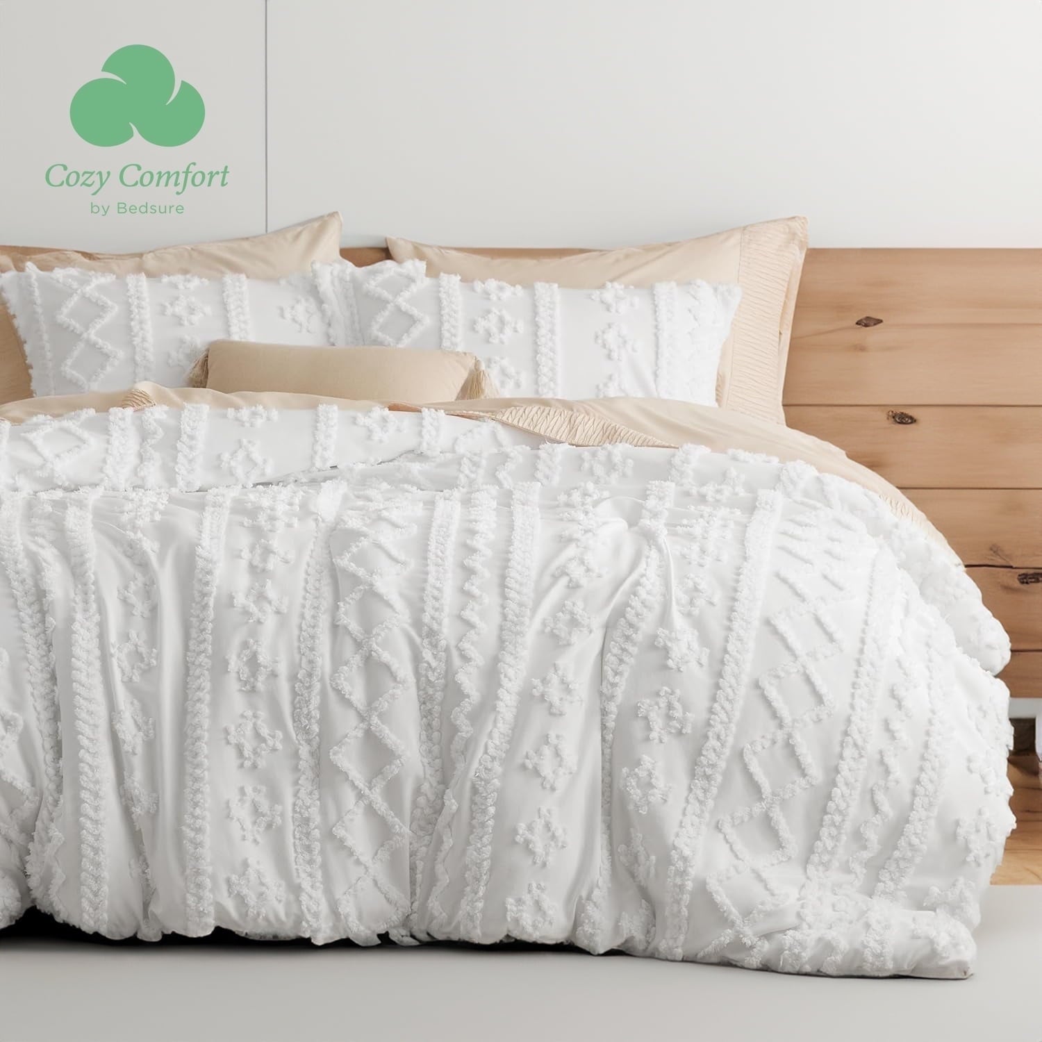 U by Bedsure Tufted Boho Comforter Set Queen, White, 3 Pieces Farmhouse Shabby Chic Embroidery Bedding Set, Soft Jacquard Comforter for All Seasons