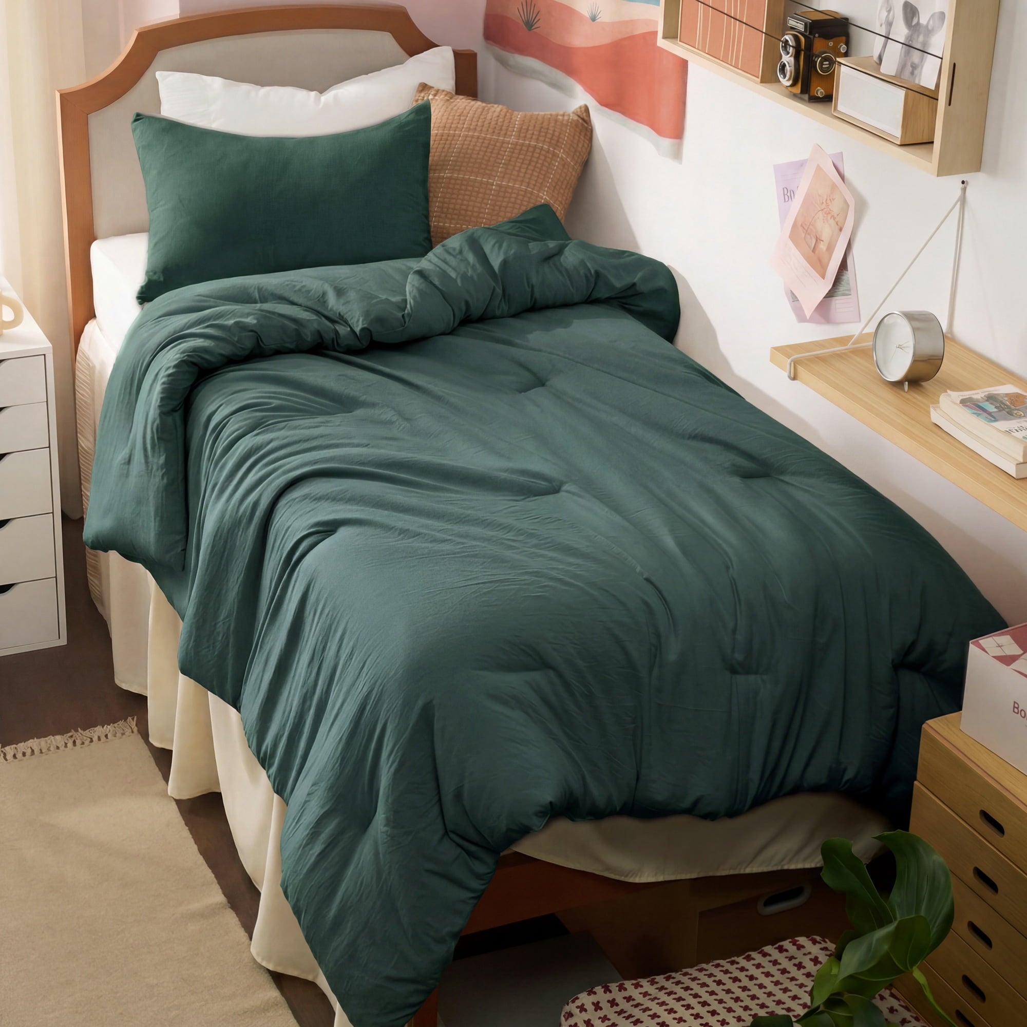 U by Bedsure 2 Pieces Twin Bedding Set, Mallard Green Bed Comforter Set for All Seasons, 1 Lightweight Prewashed Twin XL Comforter and 1 Pillowcases new