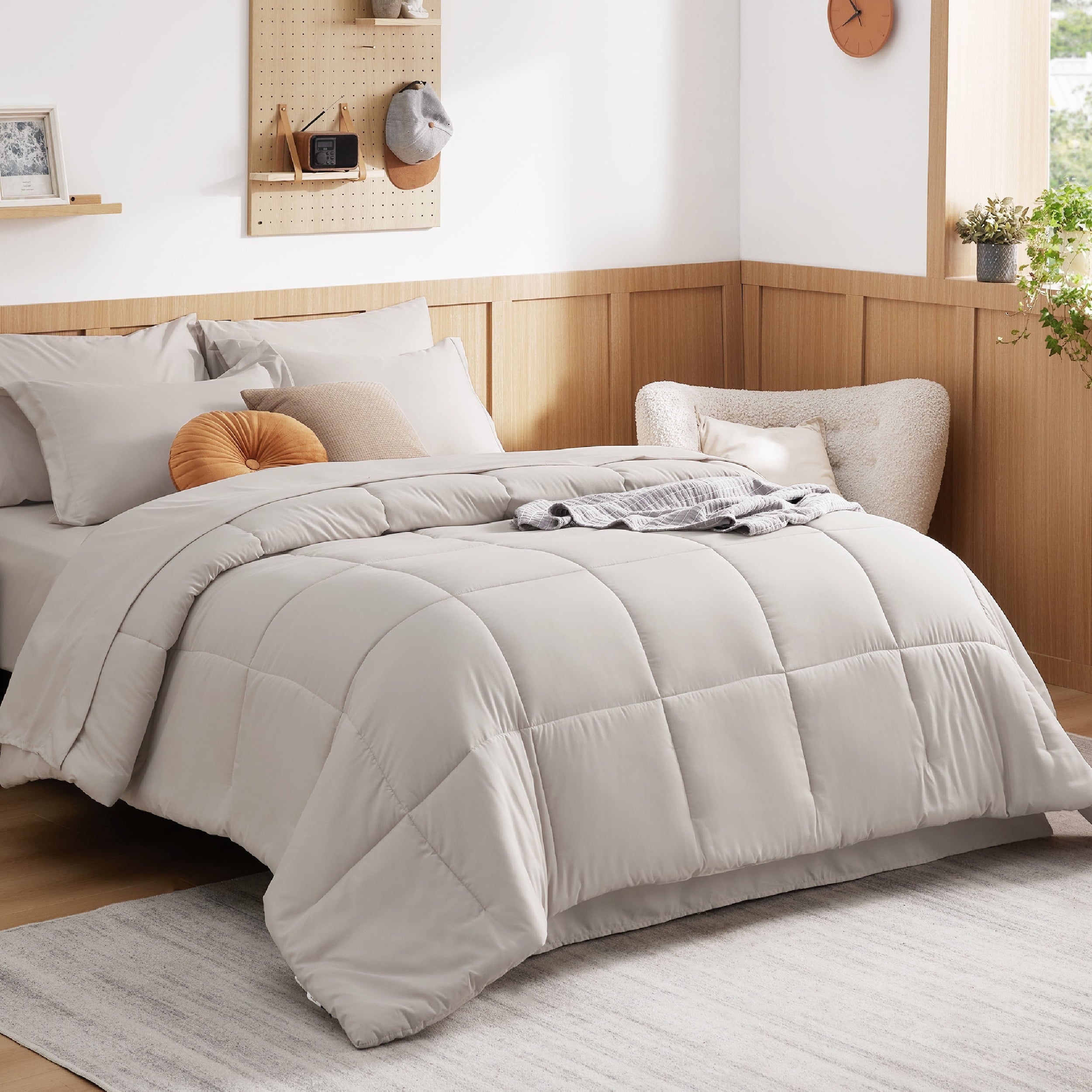 U by Bedsure Beige Full Comforter Set - 7 Pieces Solid Full Bed in a Bag, Full Bed Set Beige with Quilted Warm Fluffy Comforters, Sheets, Pillowcases & Shams