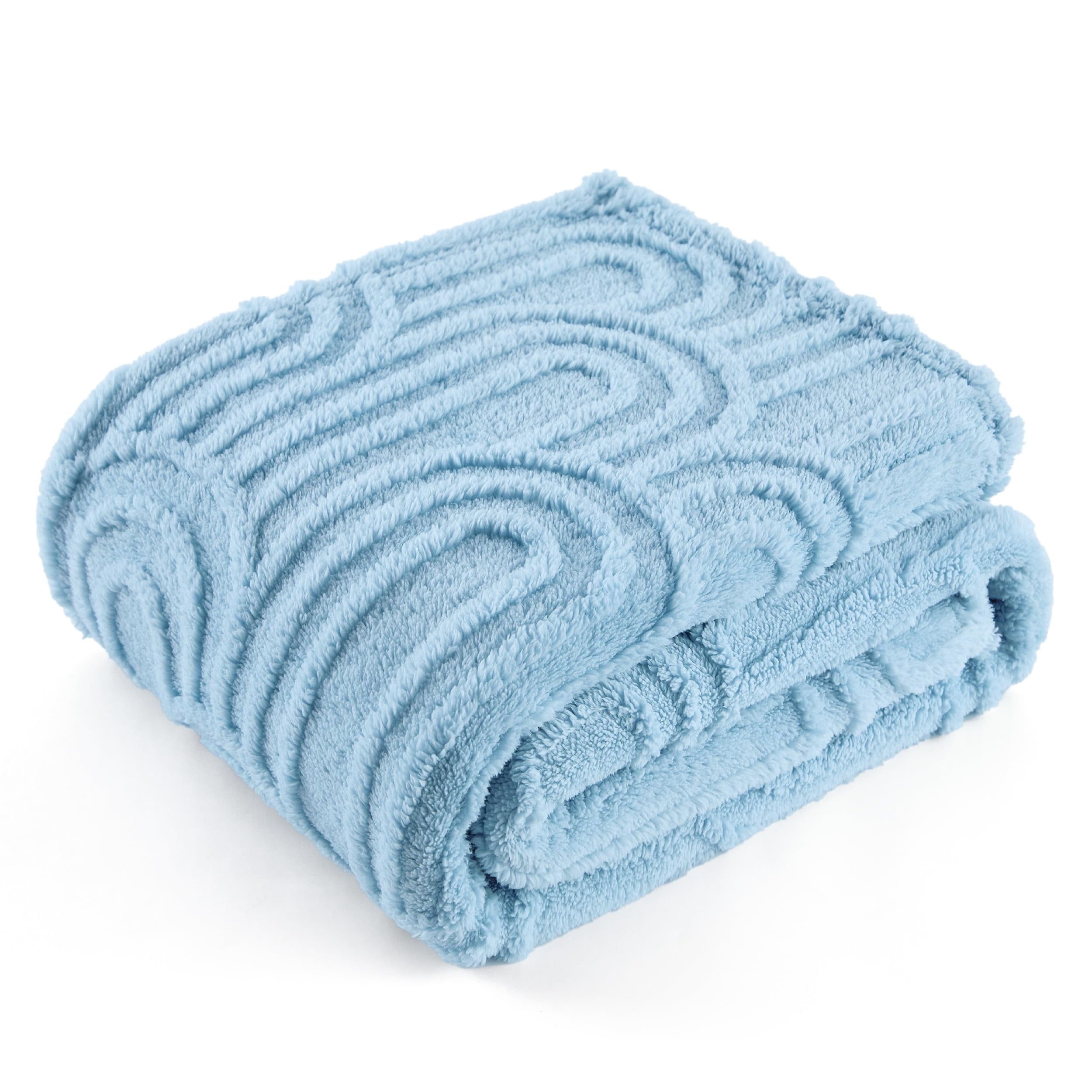 U by Bedsure Blue Throw Blanket for Couch - Super Soft & Cozy Summer Blankets for Women, Fluffy Fleece Throw for Girls, for Women, Ideal for Room, Home & Bedroom Decor, 50x60 Inches