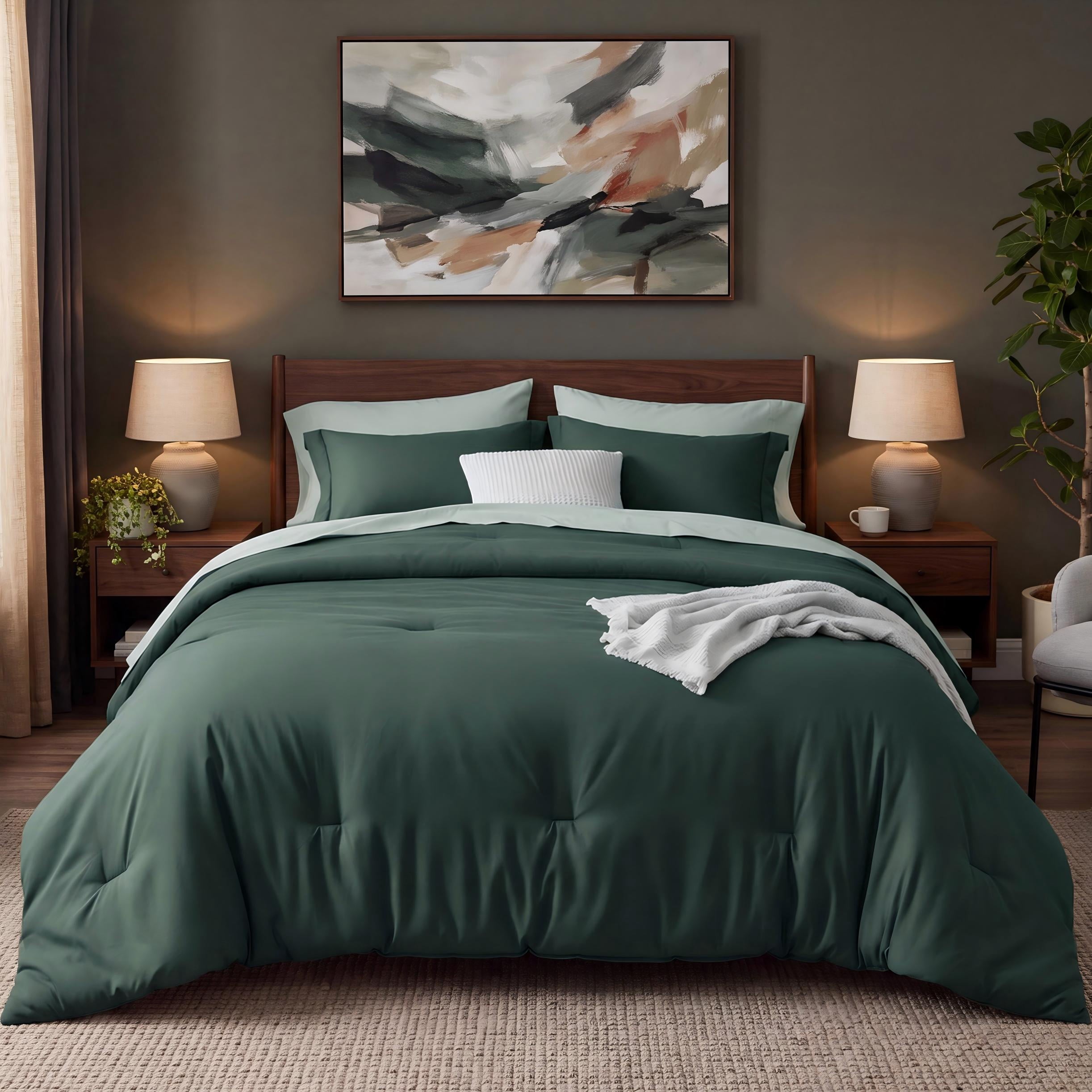 U by Bedsure King Comforter Set Forest Green, 7 Pieces Reversible Bed in a Bag, Boho Lightweight Bedding Set, Contrasting Design New