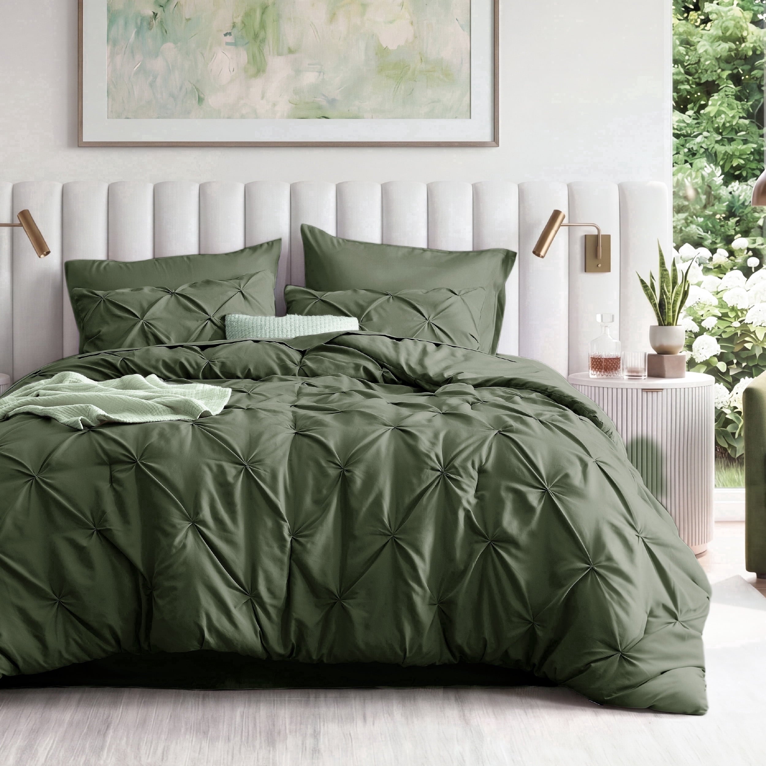 U by Bedsure Twin/Twin XL Comforter Set Olive Green, Bedding for College Dorm, 5 Pieces Bed in a Bag with Pinch Pleat Comforter, Sheets, Pillowcases & Shams New