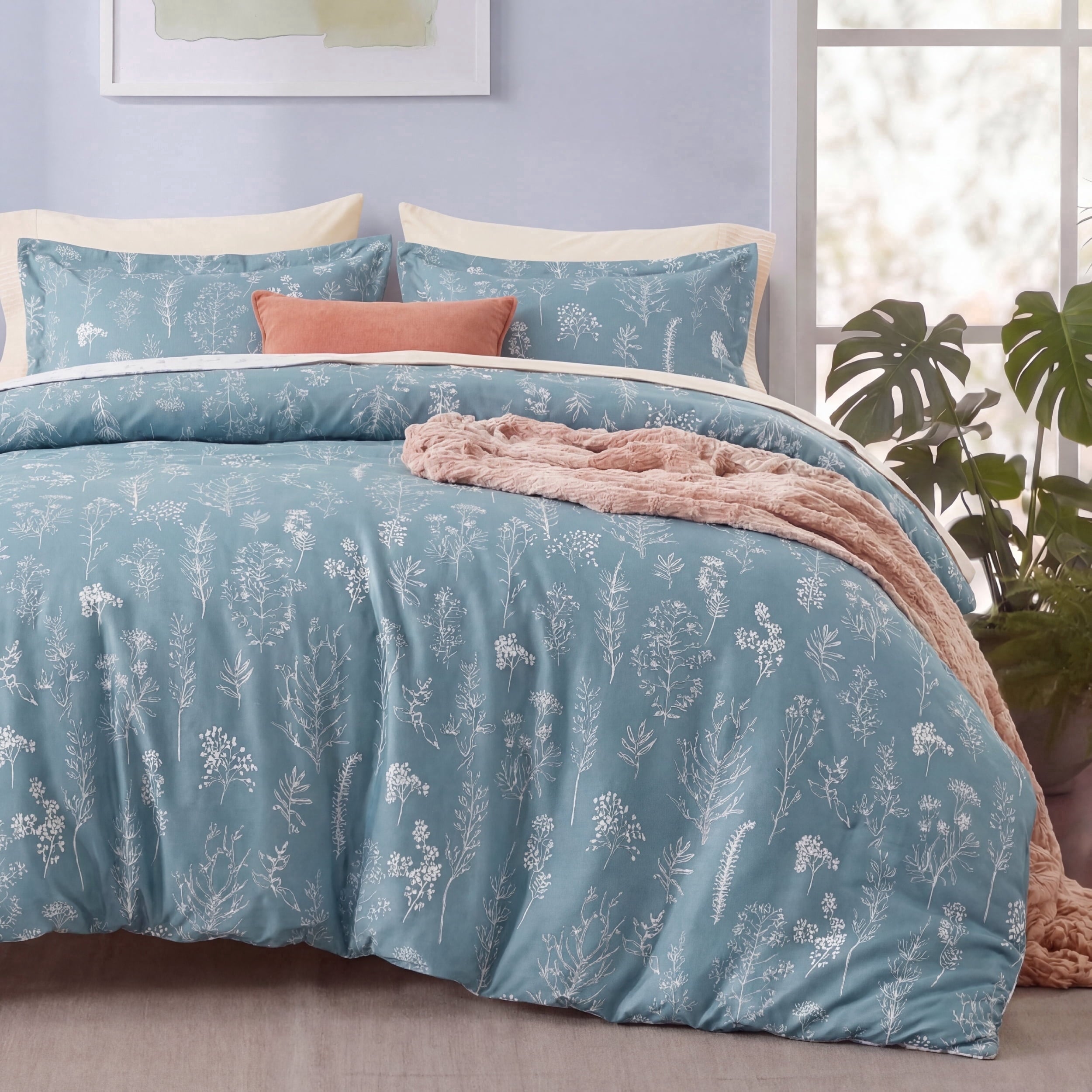 3 Pieces Blue Full Size Comforter Sets, Cute Flowers Botanical Lightweight Soft Bedding Set with 2 Pillow Shams