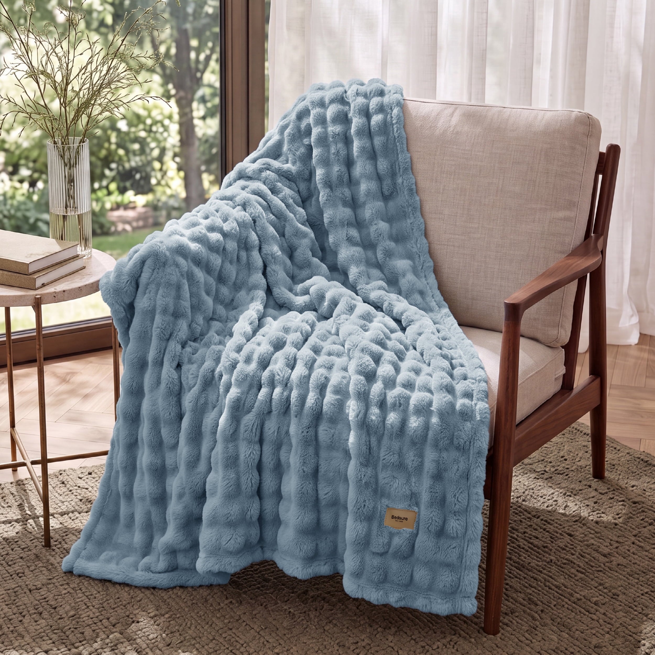 U by Bedsure 3D Bubble Faux Fur Twin Blanket, Blue Cloud Textured Soft Plush Decor Bed Blanket, All Season Cozy Blanket for Bedroom, Twin Size New