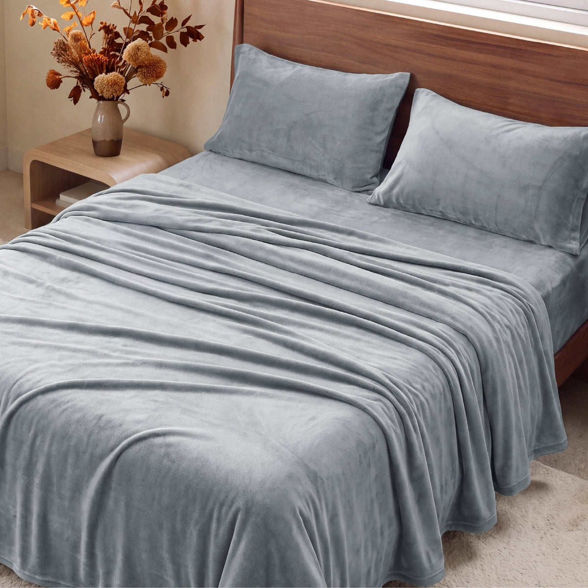 U by Bedsure Flannel Fleece King Sheets Set, 4 Pieces Deep Pockets Anti-Static Warm Bed Sheets, Gray New