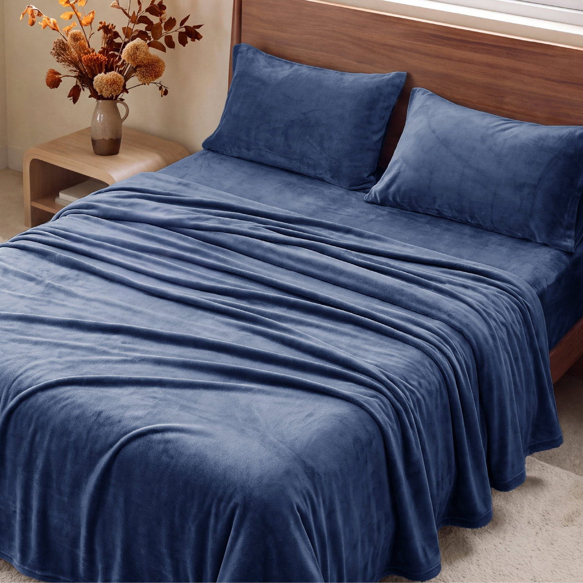 U by Bedsure Flannel Fleece King Sheets Set, 4 Pieces Deep Pockets Anti-Static Warm Bed Sheets, Navy New