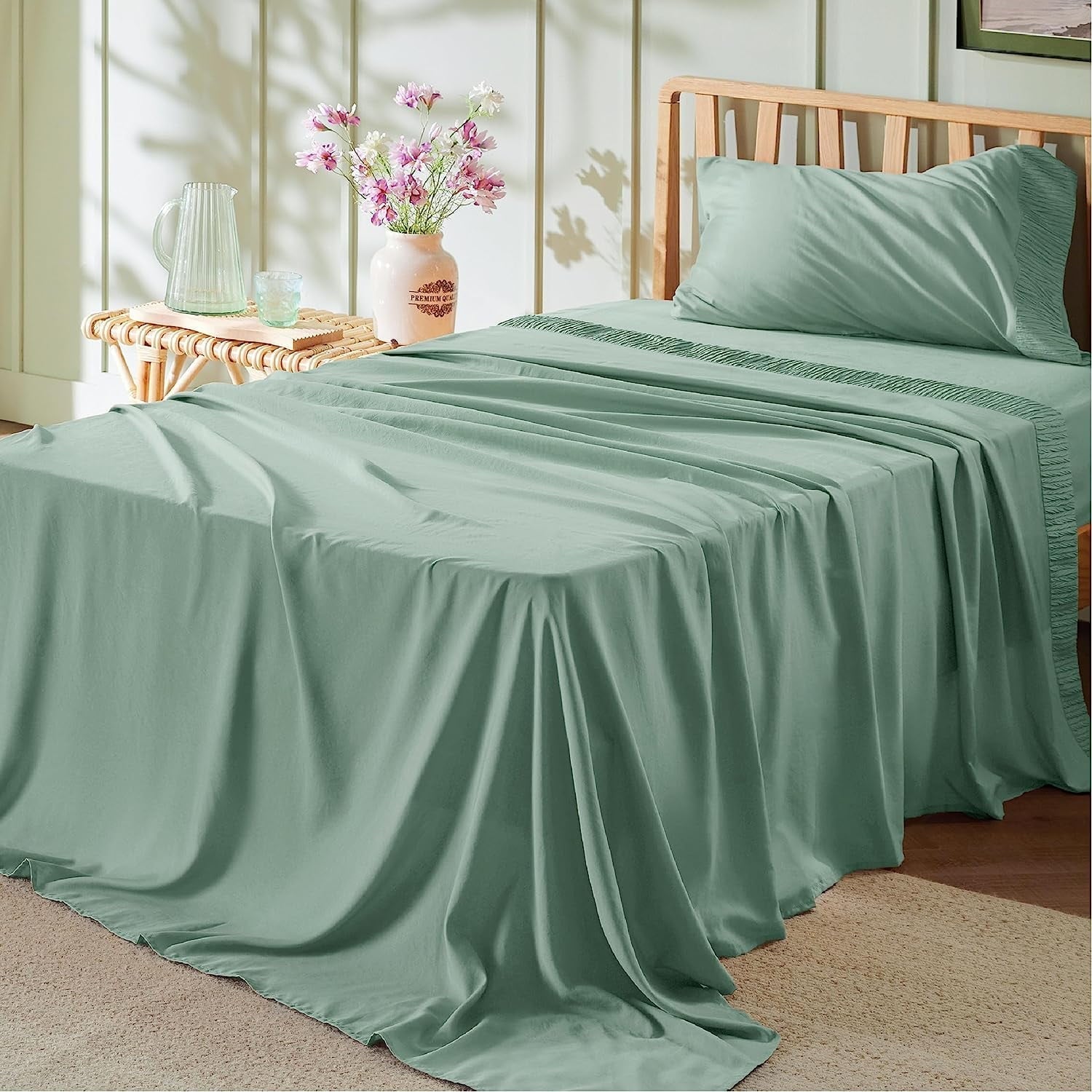 Cozy Comfort 4 Pieces Hotel Luxury Mint Green Sheets Kingasy Care Polyester Microfiber material Cooling Bed Sheet Set