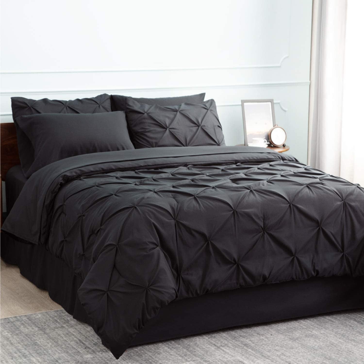 U by Bedsure Black Twin Comforter Set Kids - 5 Pieces Bed in a bag with Comforters, Sheets, Pillowcases & Shams