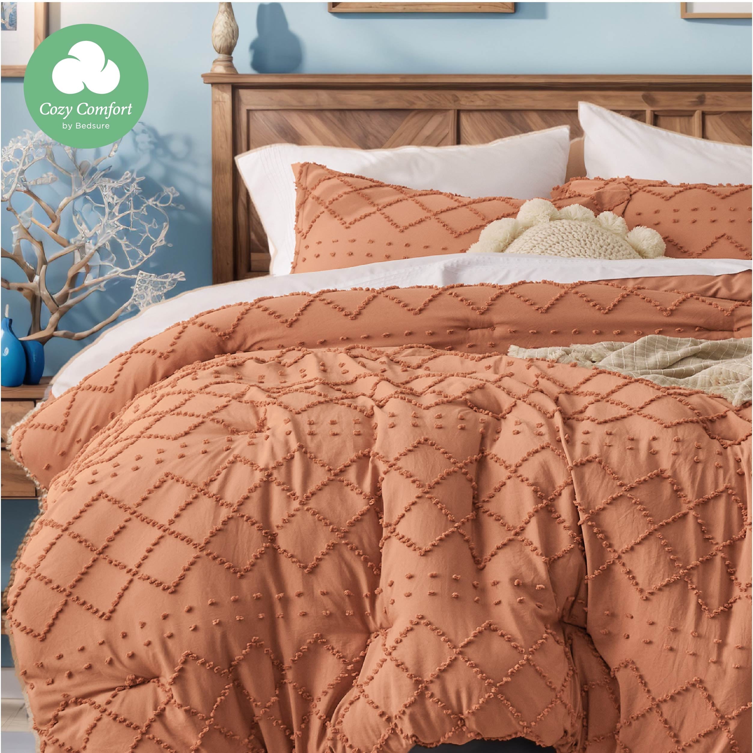 Cozy Comfort Comforter Set Boho Tufted Shabby Chic Bedding Comforter Set 3 Pieces Vintage Farmhouse Bed Set for All Seasons Soft Bedding Set with 2 Pillow Shams King Caramel