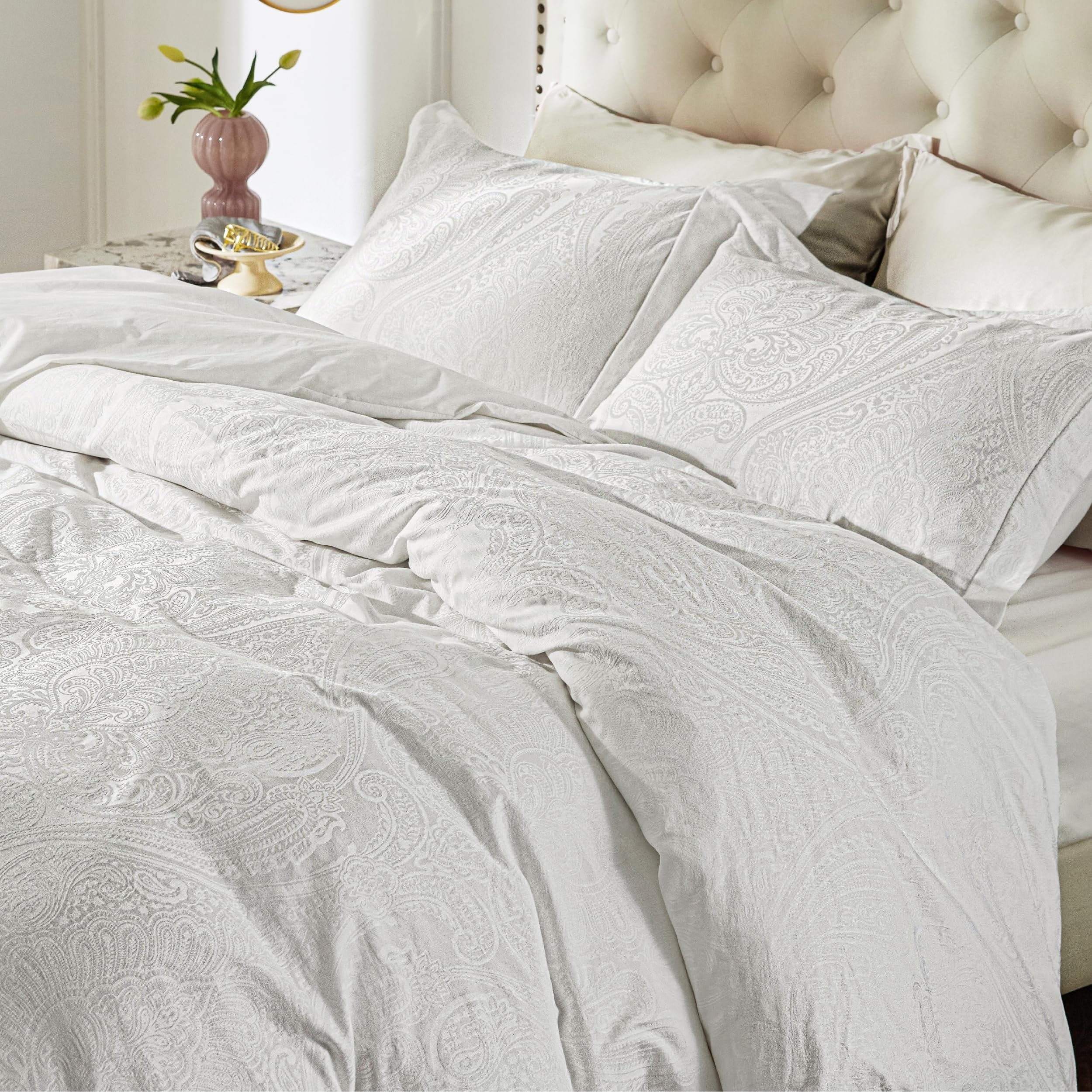 Cozy Comfort Cotton Duvet Cover King Size  Boho Textured Medallion Duvet Cover Set Soft and Breathable Jacquard Comforter Cover Bedding for All Seasons (White King 104 x90 )