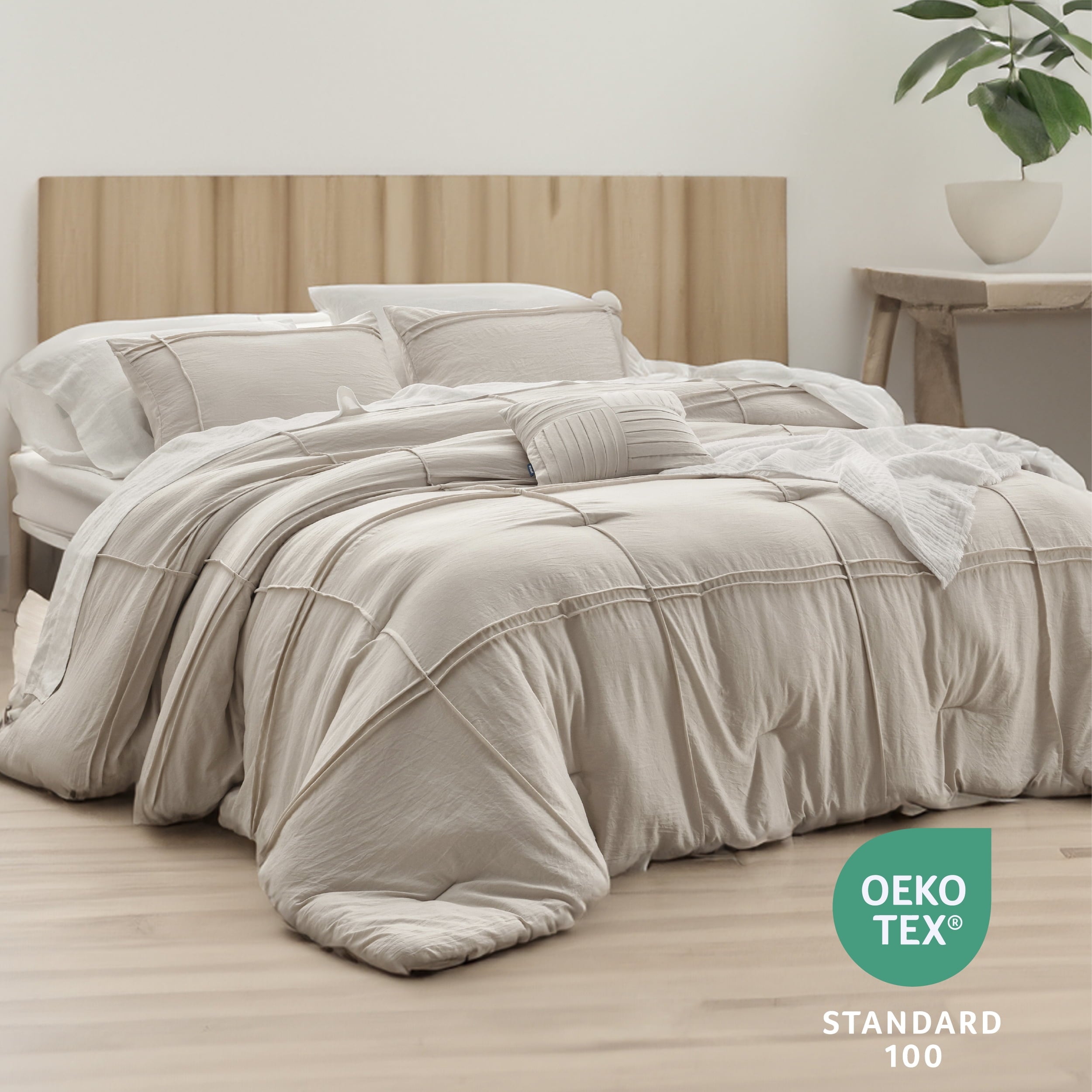 Cozy Comfort Beige King Size Comforter Set  4 Pieces Grid Pleated Bed Set Down Alternative Bedding Sets for All Season 1 Comforter 2 Pillowcases 1 Decorative Pillow